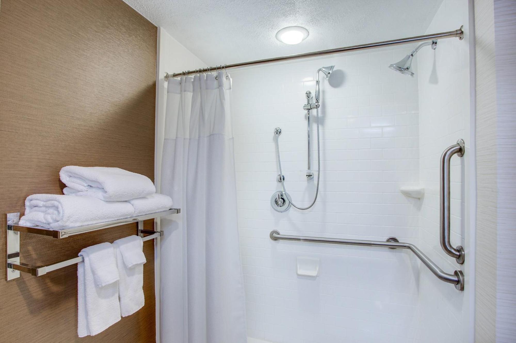 Fairfield Inn By Marriott Burlington Williston Exterior foto