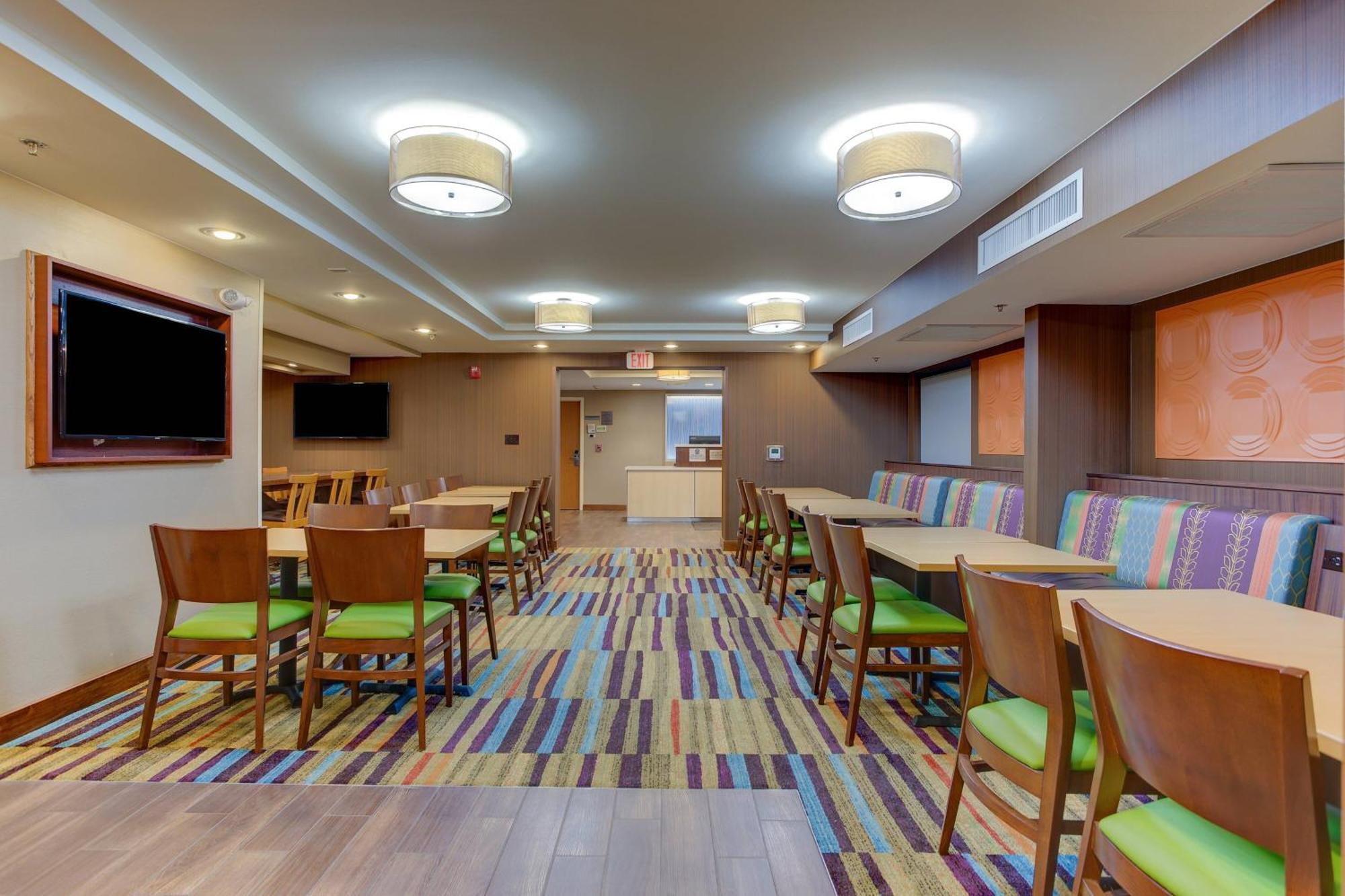 Fairfield Inn By Marriott Burlington Williston Exterior foto