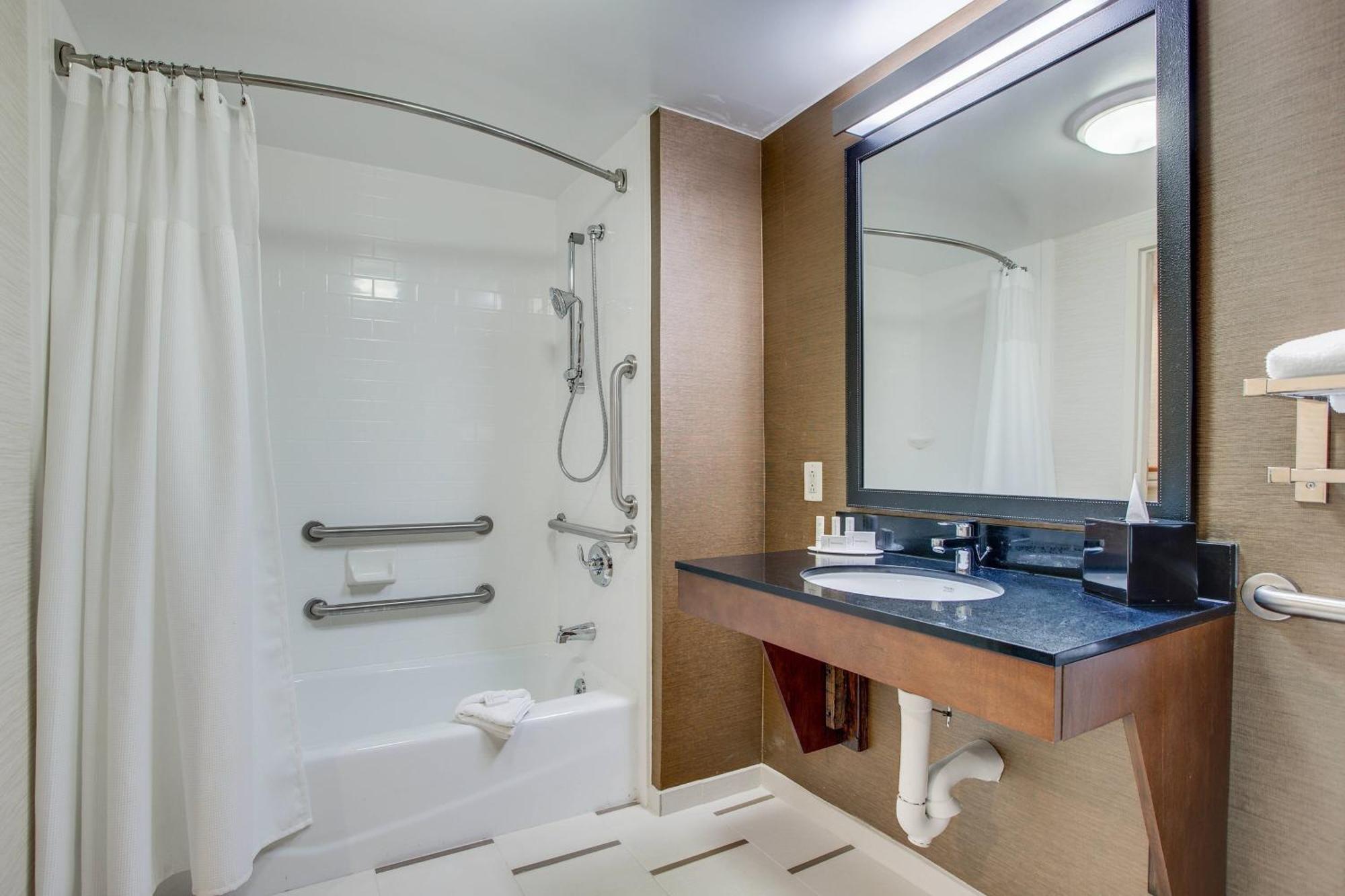 Fairfield Inn By Marriott Burlington Williston Exterior foto